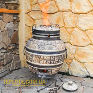 Тандыр — печь-жаровня, мангал особого вида для приготовления пищи у народов Азии. 